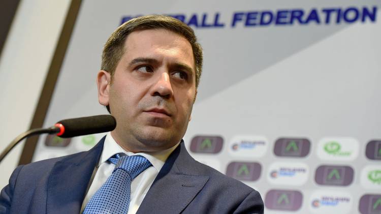«Հրապարակ»․ Արմեն Մելիքբեկյանի գլխին մութ ամպեր են կուտակվում
