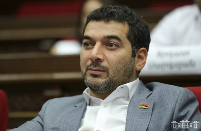 «Հրապարակ»․ Թալանել են պատգամավորի տունը