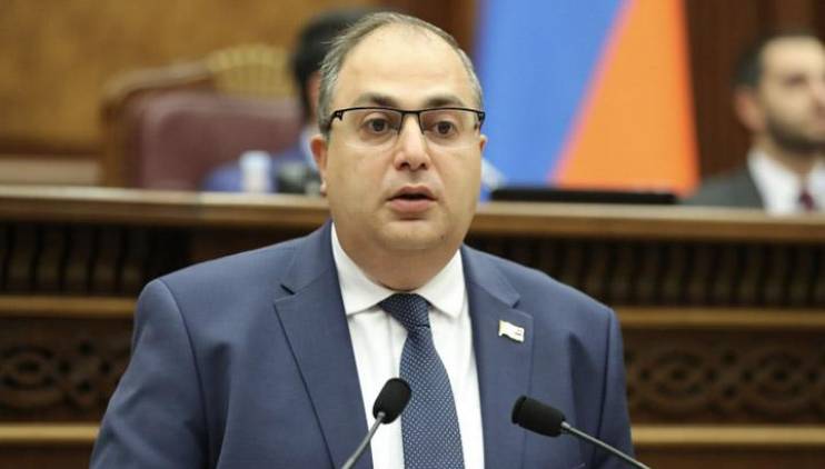 Ցեղասպանության մասնագետ Վլադիմիր Վարդանյանը կիսո՞ւմ է իր առաջնորդի տեսակետը