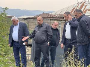 «Հրապարակ». Կեր, խմի, քեֆ արա, քանի բաջանաղդ մարզպետ է