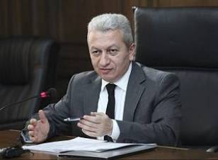 Ատոմ Ջանջուղազյանը բյուջեից գումար է ուզել` դատարանում իր աշխատողներից պաշտպանվելու համար