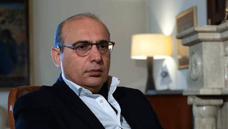 Իսկ Զելենսկին ո՞վ է, որ համաձայնի կամ չհամաձայնի