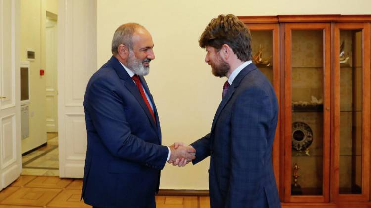 «Հրապարակ». Ինչ կապ կարող է լինել Փաշինյանի՝ Փարիզ այցի ու դեսպանի պրոնիկոլական հայտարարության միջեւ