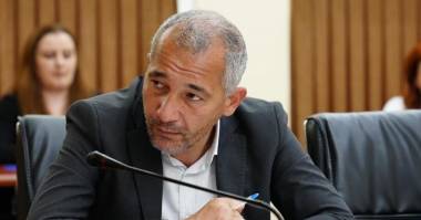 «Հրապարակ». Ինչում է մեղադրվում Արսեն Կարոյանը