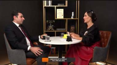 Բոլորը լրագրող են դարձել գլխներիս