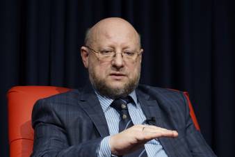 «Հրապարակ». ԵՄ-ն հայերին կէվակուացնի Հայաստանից,  իսկ Փաշինյանը Փարիզում կդառնա փիլիսոփա պրոֆեսոր