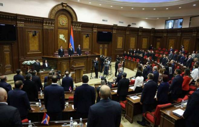 «Հրապարակ»․ ԵՄ-ին անդամակցելու գործընթացը մնալու է թղթի վրա