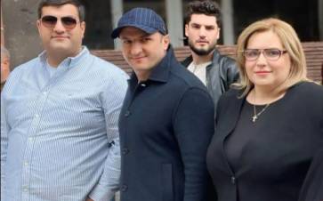Ով է Կարեն Սիմոնյանի հետ վերցնելու ավագանու մանդատը
