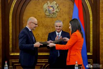 Ֆրանսիացիները մեզ համար կենսաչափական անձնագրեր կթողարկեն