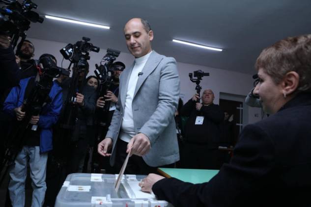 «Հրապարակ». Ի՞նչ է սպասվում Գյումրիում. կա երեք ճանապարհ