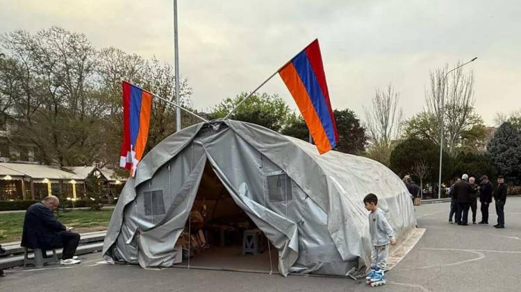«Հրապարակ»․ Վերջնաժամկետն՝ այսօր. ինչ են որոշել արցախցիները