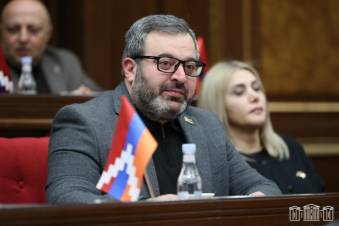 Ռիկսդագի խոսնակը խնդրեց լուսանկարվել, ասեի՝ չեմ ուզու՞մ