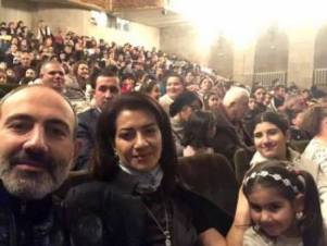 Թատրոն քանդող, ռաբիս իշխանություն