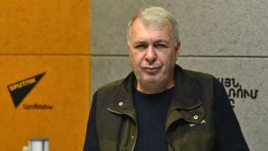 «Հրապարակ». Ինչ-որ մեկը, որն ունի հնարավորություն եւ խողովակներ, ուզում է դառնալ թատրոնի ղեկավար