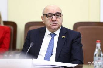 Гурген Аарсенян пытается найти подход к Кириенко