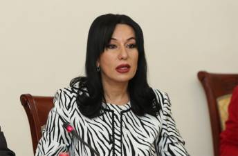 Սրանք, իհարկե, Մայա Պլիսեցկայա չեն, բայց սա մեռնող կարապի վերջին պարն է