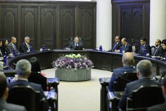 Մարդկա՞նց, թե՞ ռոբոտների հասարակություն. Փաշինյանն ընտրում է երկրորդ տարբերակը