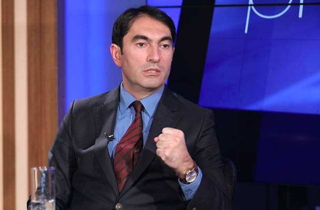 «Հրապարակ»․ Չընդօրինակել էլիտաների «կռիսական» պահվածքը՝ կրծել, փչացնել միմյանց