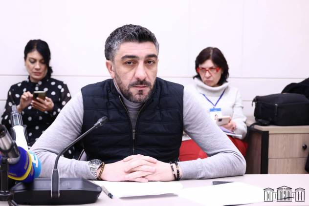 Գիշերային SMS հանձնաժողովի՞ն