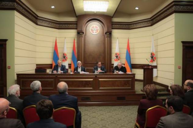 «Հրապարակ»․ Ով է ՀՀԿ-ի վարչապետի թեկնածուն