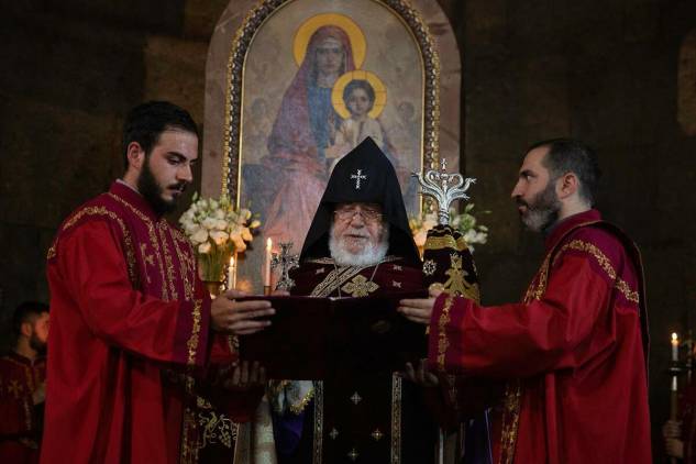 Տղա ջան, դու հո մամա ռոզա չե՞ս
