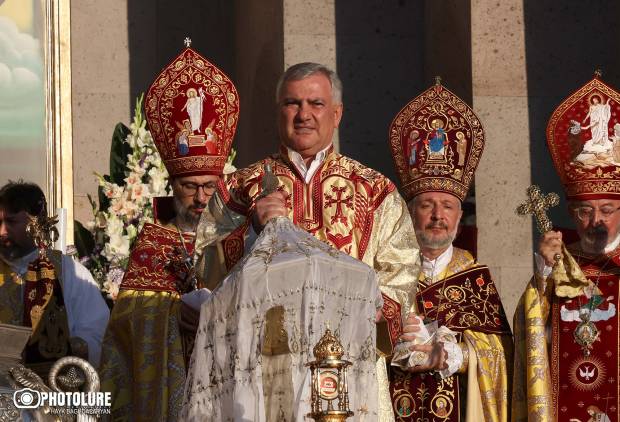 Ջորջ Սորո՞ս, թե՞ Սամվել Կարապետյան. Հայաստանի ընտրությունը