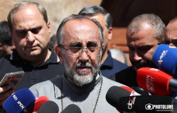 Ինչու է պետք աջակցել արքեպիսկոպոս Միքայել Աջապահյանին