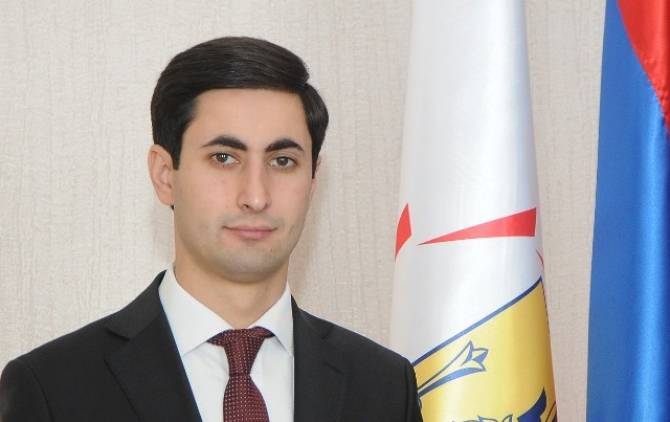 «Հրապարակ». Ծեծին ներկա են եղել փոխթաղապետերն ու թաղապետի եղբայրը