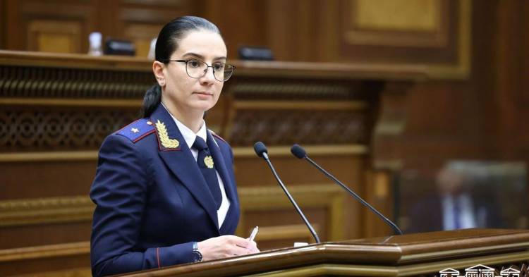 Բռնաբարված իրականության կազուսը