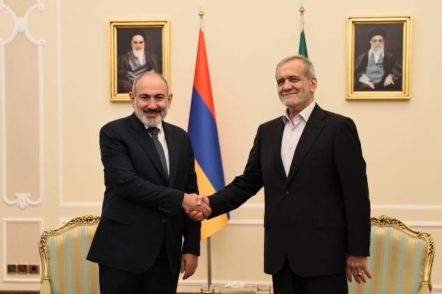 «Հրապարակ». Փեզեշկիանին համոզելու ձեւը Փաշինյանը գտել է 