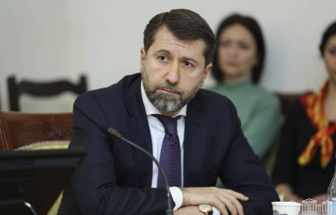 «Հրապարակ». Կարեն Անդրեասյանի եփած բորշչը իշխանությունը չի մարսում