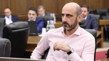«Հրապարակ»․ Կա՛մ Նիկոլ Փաշինյանը «քցել» է Զեյնալյանին, կա՛մ` Ավանեսյանը` Փաշինյանին