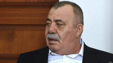 «Հրապարակ». Էջմիածնի ինտրիգը․ ո՞ւմ են աջակցելու գեներալի որդիները