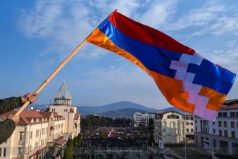 В Баку требуют выбросить «тряпки Арцаха» из парламента Армении