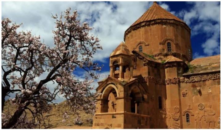 Աղթամարի Սուրբ Խաչ եկեղեցում Ս․ Պատարագ է մատուցվել 
