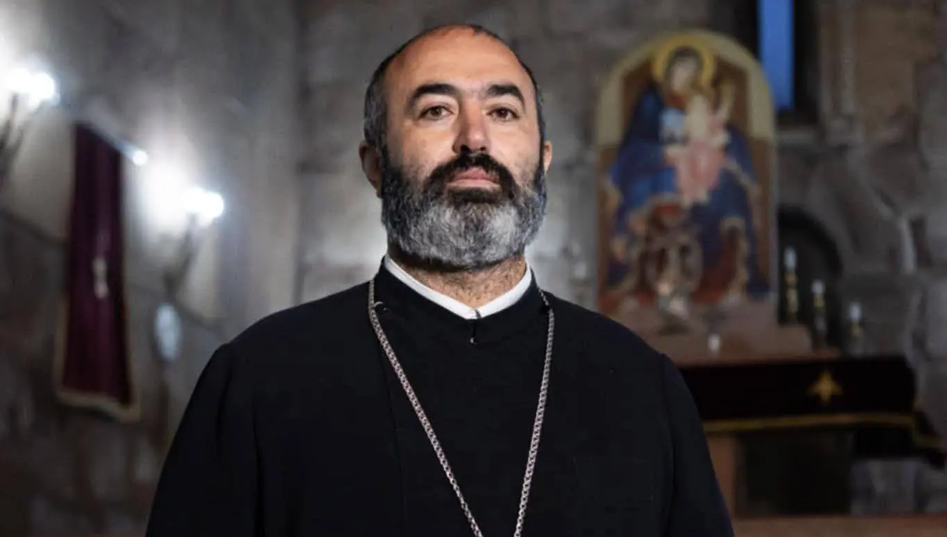 Մենք անթերի չենք, մենք մեղավոր մարդիկ ենք, բայց Աստծո կողմից բարձր պատվի արժանացած