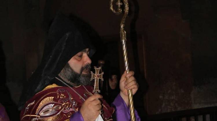 Կալանքի են ներկայացրել նաեւ Արագածոտնի թեմի դիվանապետին եւ հաշվապահին․ մանրամասներ