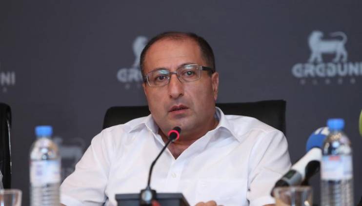 «Հրապարակ». Եթե վարչապետը գրառումների համար քրեական պատասխանատվության չի ենթարկվում, ապա ոչ ոք չպետք է ենթարկվի