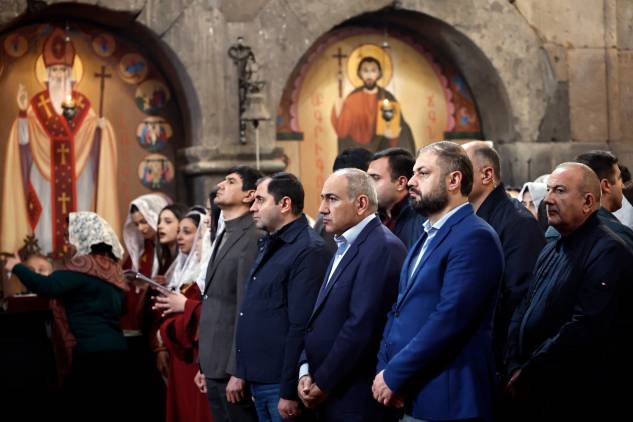 «Հրապարակ». Փաշինյանի ձախողումը ՔՊ-ում տագնապ է առաջացրել