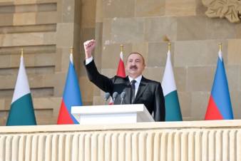 Բաքվում նեղված՝ «ներկա-բացակա» են անում, թե ով չմասնակցեց զորահանդեսին