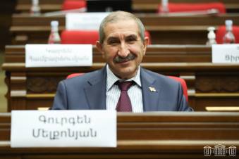 «Հրապարակ». «Ժամանակը եկավ՝ դարձա». Գագիկ Մելքոնյանն անդամագրվել է ՔՊ-ին