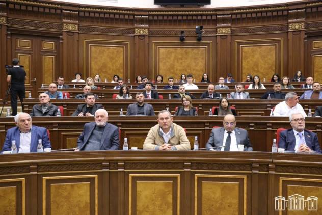 «Հրապարակ». Նախընտրական ներկայացումների թատերաշրջանը համարվում է բացված