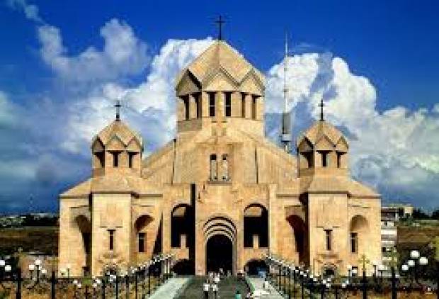 Եկեղեցին Աստծուն փառաբանելու, ոչ թե Նիկոլին ծափահարելու համար է 