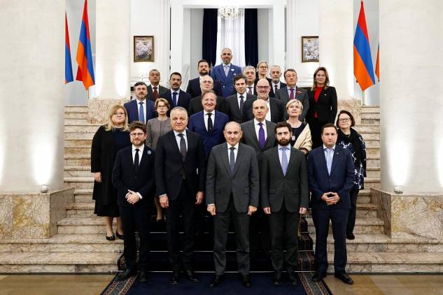 «Հրապարակ»․ ԵՄ դեսպանները քարտ-բլանշ են տվել