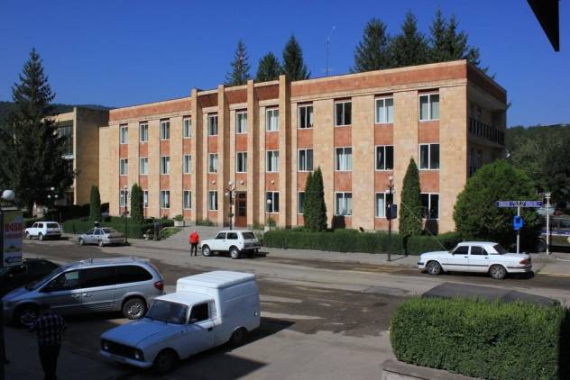 «Հրապարակ». Ամիսներ են ծախսել՝ անձնական տվյալները կայքից հեռացնելու համար