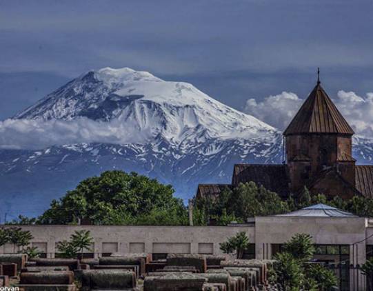 Եկեղեցին չպետք է մտնի իշխանության կեղտոտ խաղի մեջ