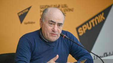 «Հրապարակ». Ելիզավետա թագուհո՞ւ, թե՞ Վիլհելմ Նվաճողի հետքերով է գնում Նիկոլ Փաշինյանը