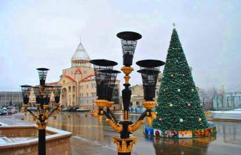 Շնորհավոր Ամանոր եւ Սուրբ ծնունդ