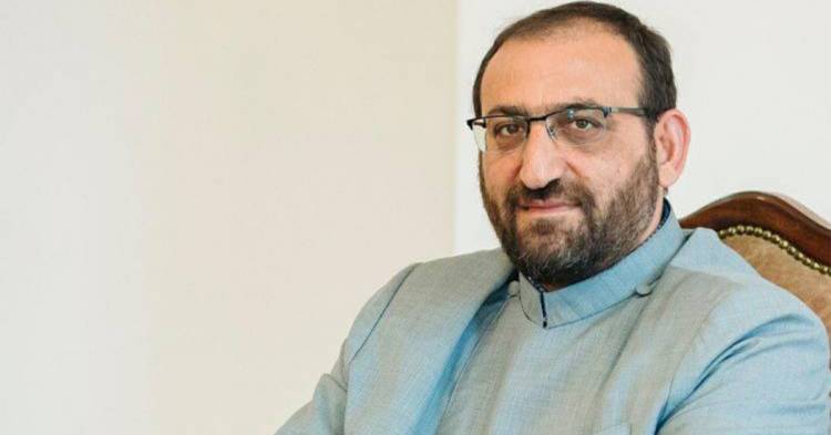 «Հրապարակ»․ Արշակ Սրբազանին տարել են նույն խուց, որ 3 սրբազանների զրույցները գաղտնալսեն
