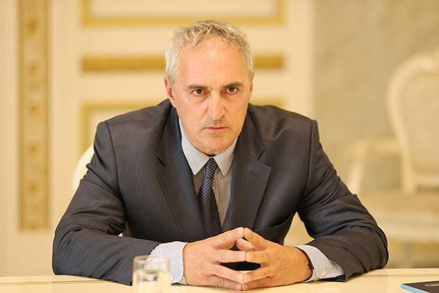 «Հրապարակ». ՔՊ-ն զբաղվում է պղծությամբ եւ այլասերմամբ